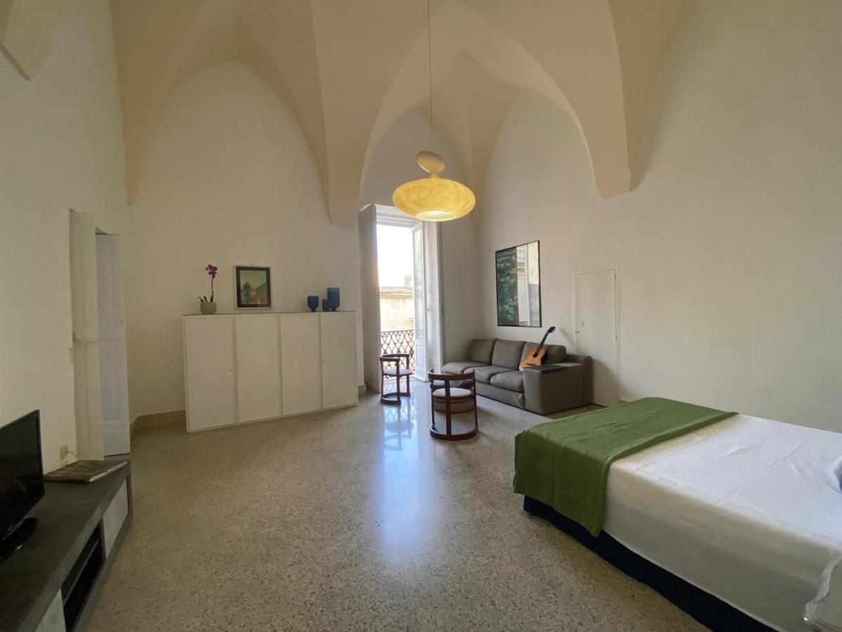 Palazzo Rossi Apartment Lecce Exterior photo