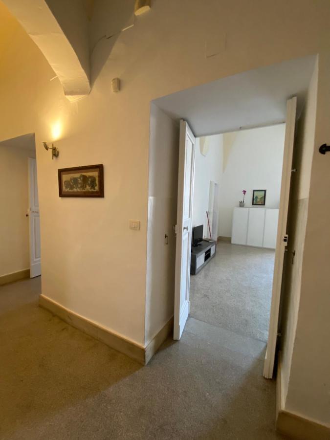 Palazzo Rossi Apartment Lecce Exterior photo