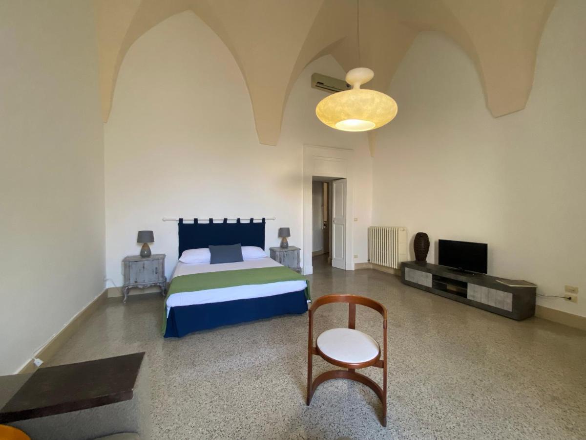 Palazzo Rossi Apartment Lecce Exterior photo