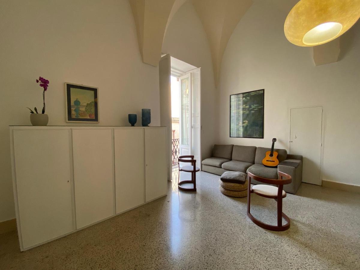 Palazzo Rossi Apartment Lecce Exterior photo